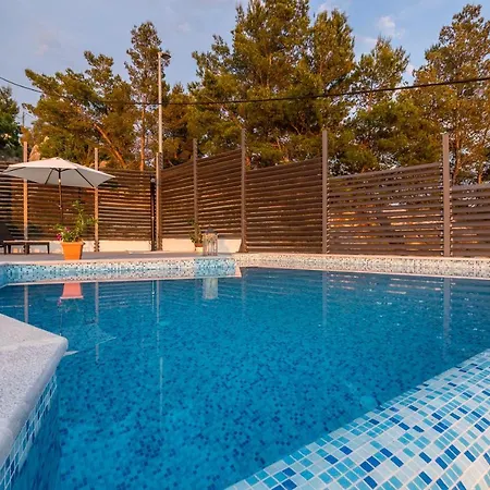 Bellevue Holiday home Podstrana